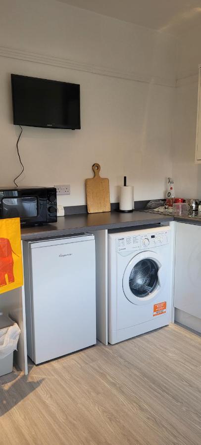 Quiet Terraced House Apartamento Bristol Exterior foto